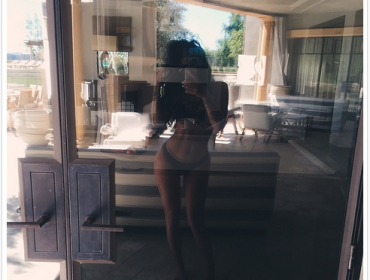 Kylie Jenner enciende Instagram con provocativo bikini