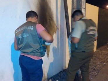 Antisociales atacaron con bombas molotov un cuartel de Carabineros en Iquique