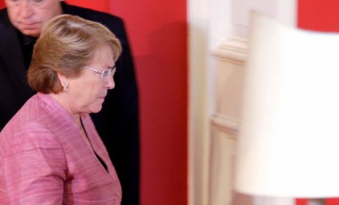 Escándalo por SQM amenaza a La Moneda tras revelarse vínculo de recaudador de la campaña de Bachelet