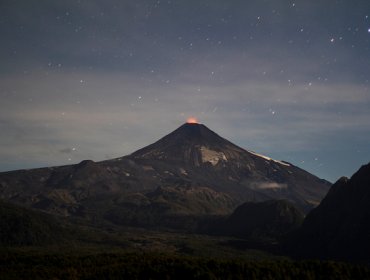 Amplían radio de restricción alrededor del volcán Villarrica