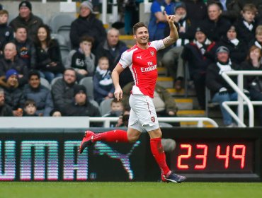 Olivier Giroud busca superar a Alexis como el máximo anotador del Arsenal