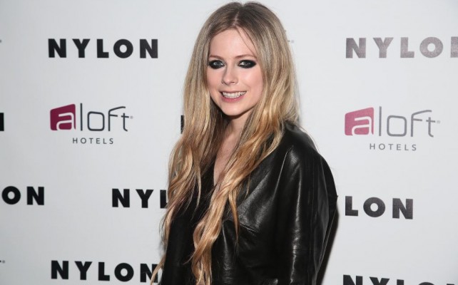 Avril Lavigne habla por primera vez sobre su enfermedad