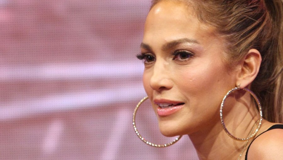 Jennifer Lopez revela que Marc Anthony no sabe bailar