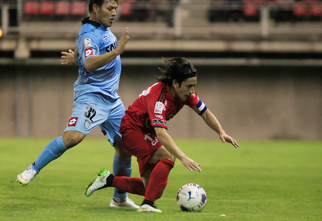 Ñublense derrota a Iquique y se aferra a Primera División