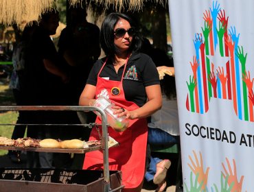 Ateos celebran asado en Viernes Santo y piden eliminar feriados religiosos