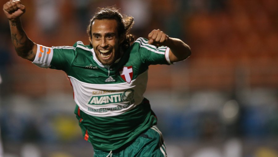 Paulista: Valdivia sumó sus primeros minutos este 2015 en victoria de Palmeiras