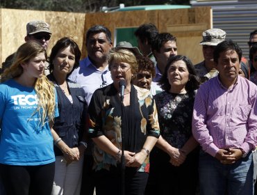 Bachelet dio inicio a construcción de viviendas de emergencia