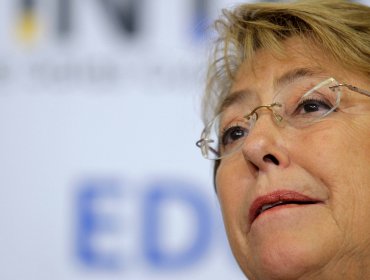 Michelle Bachelet en caída libre: Presidenta vive el escenario más complejo de sus dos periodos