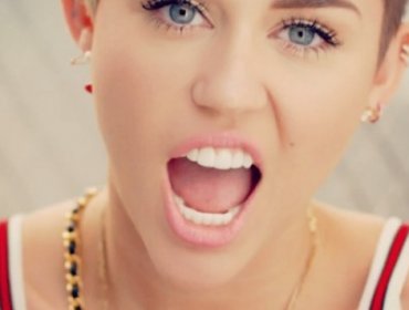 Miley Cyrus se inyecta vitaminas para aumentar su energía