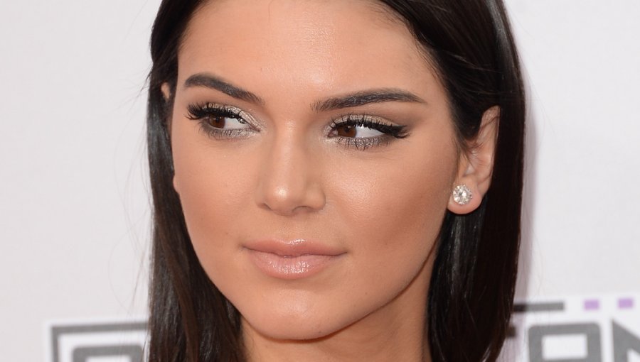 Kendall Jenner es criticada por vestir de esta manera en misa