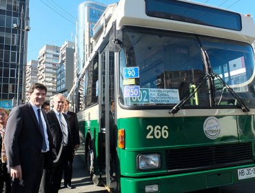 Presentaron nuevos trolebuses en Valparaíso