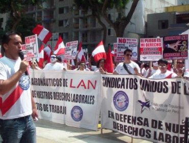 Unos 900 trabajadores de Lan iniciaron huelga