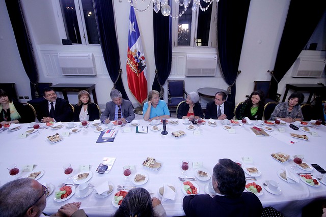 Presidenta Bachelet aseguró cumplir con la gratuidad en educación superior pese a "tragedias" y "dificultades"