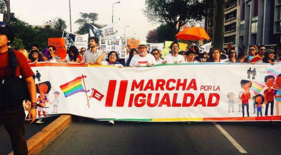 Limeños marchan por la igualdad de derechos para los homosexuales