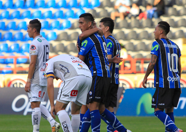 Huachipato se rehablita al golear a Barnechea y se acerca a la Copa Sudamericana