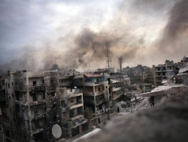 Al menos 9 muertos, entre ellos 5 niños, en bombardeo a una escuela en Alepo