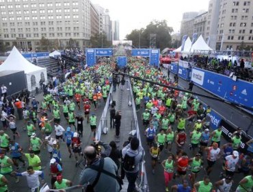 Mira las imágenes de los famosos que se lucieron en la Maratón de Santiago