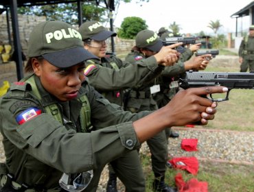 Despliegan policías haitianos en frontera en busca de asesinos de militar chileno