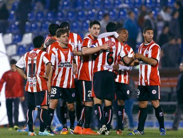 River alcanza a Boca en la cima tras vencer a Argentinos Juniors