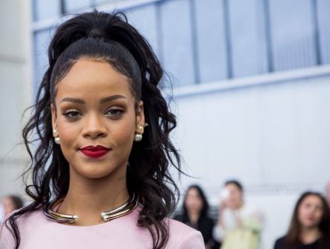 El radical cambio de look de Rihanna