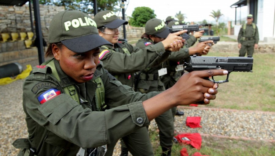 Despliegan policías haitianos en frontera en busca de asesinos de militar chileno