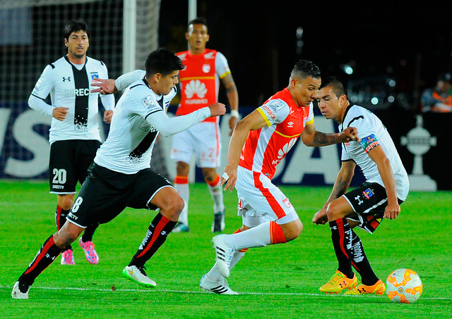 Copa Libertadores: Goleador de Santa Fe amenaza a Colo Colo: "Con mi velocidad puedo complicarlos"