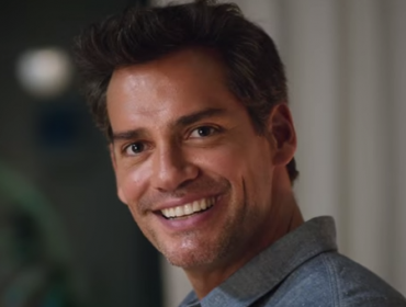 De la talla de Antonio Banderas y Ashton Kutcher: Cristián de la Fuente es rostro publicitario de importante marca