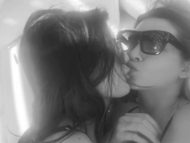 Foto de alto Impacto: Kendall y Kylie hermanas de Kim Kardashian protagonizan beso lésbico