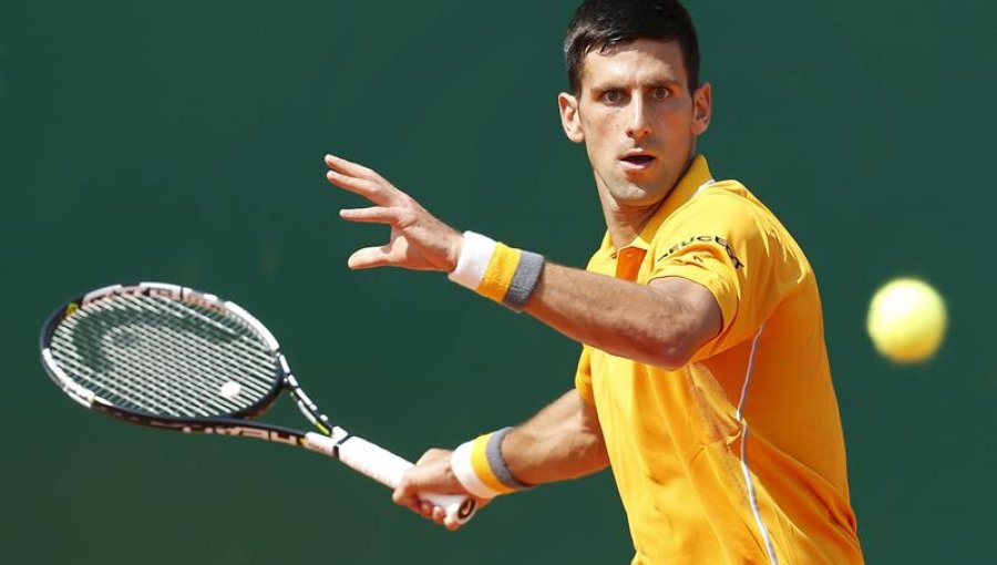 Djokovic y Ferrer pisan firme en Montecarlo a la espera de Nadal