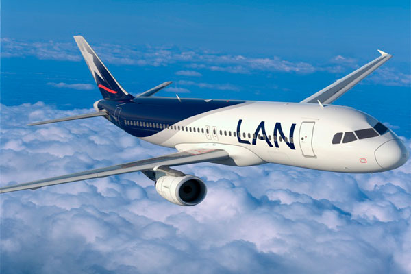 Sindicatos de Latam Airlines de 7 países marchan en apoyo a huelga