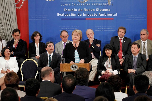 Bachelet crea comisión para modificar sistema de evaluación de impacto ambiental