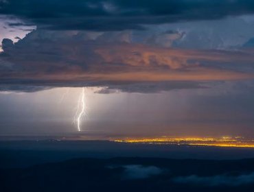 Alerta temprana preventiva en Los Ríos y Los Lagos por posibles tormentas