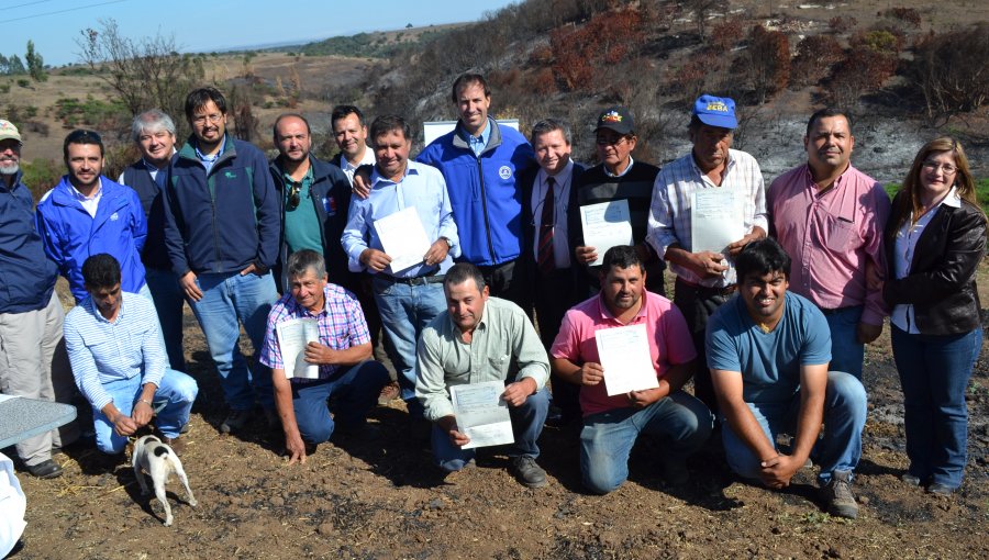 Agricultores de Santo Domingo reciben bono para cultivos