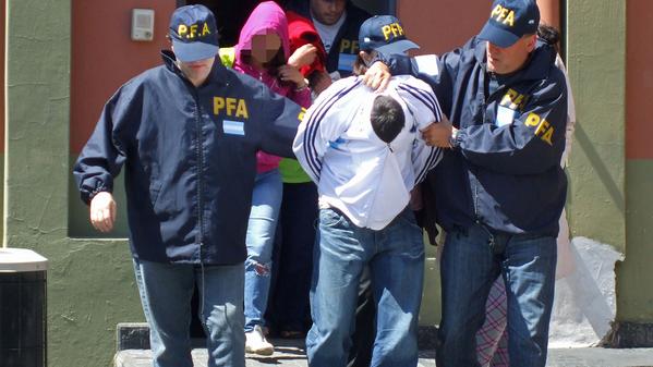 Detienen pareja de proxenetas que ofrecía servicios de menores en Talca