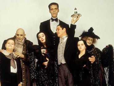 Así lucen los protagonistas de Los Locos Addams 24 años después de su estreno