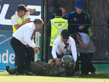 Hinchas de Colo Colo protagonizan incidentes al final del pleito con la UC