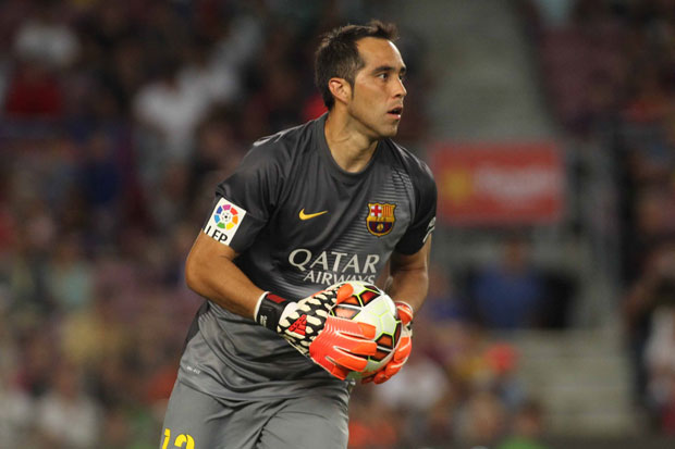 Claudio Bravo: "Trabajo cada día para mejorar y jugar como ante Valencia"