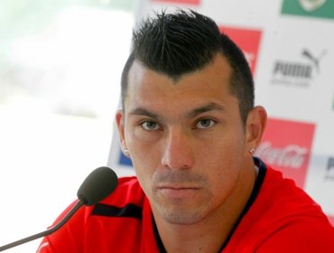 Gary Medel sufre costosa amonestación en empate de Inter ante Milán