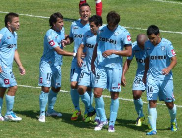 Iquique se toma revancha de Arica y le propina goleada como local