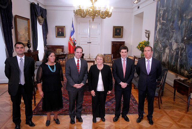 Presidenta Bachelet recibe a nueva directiva de la UDI