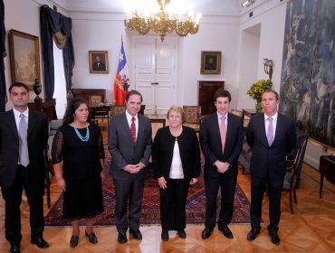 Presidenta Bachelet recibe a nueva directiva de la UDI