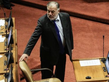 Andrade retira sus expresiones contra Peñailillo y se disculpa con el ministro