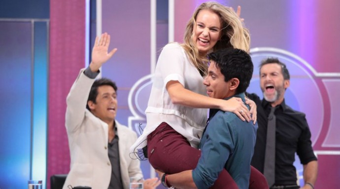 Jp Queraltó hizo de las suyas con un “koala” a la bella Kika Silva