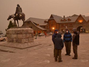 Cenizas del volcán Calbuco cubren varias ciudades argentinas