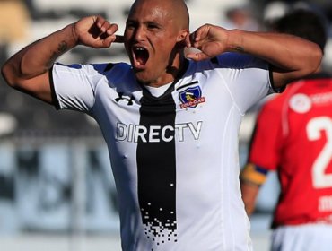 Chupete Suazo destruye a Juan Pablo Queraltó