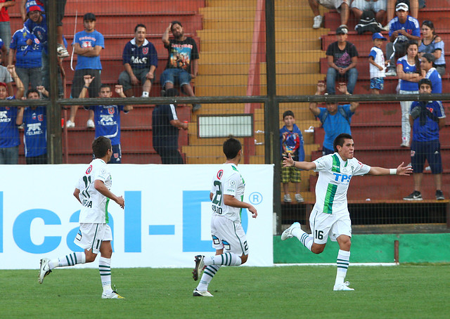 Plantel de Wanderers espera con optimismo posible retorno de Carlos Muñoz