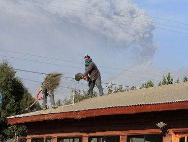 Cenizas del Calbuco llegaron a Buenos Aires y aerolíneas suspenden vuelos