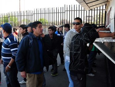 Largas filas en Calama para comprar últimas entrada de duelo ante Colo Colo