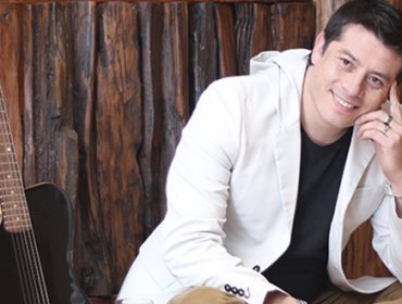 Leandro Martínez revela el sexo de sus trillizos