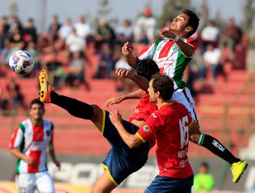 Unión Española derrotó a Palestino en el clásico de colonias